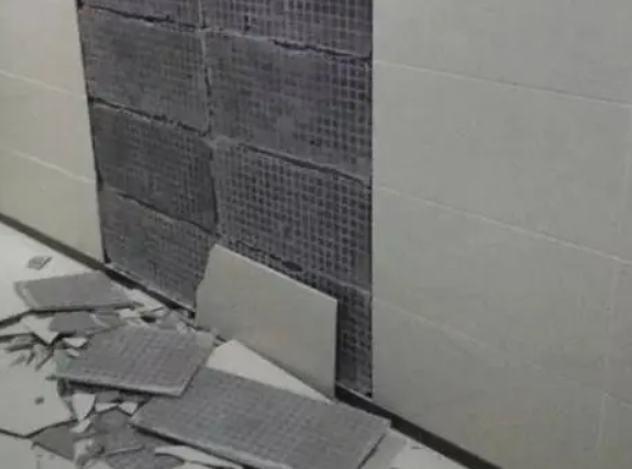 港闸瓷砖空鼓维修公司分享下港闸墙砖松动维修的知识